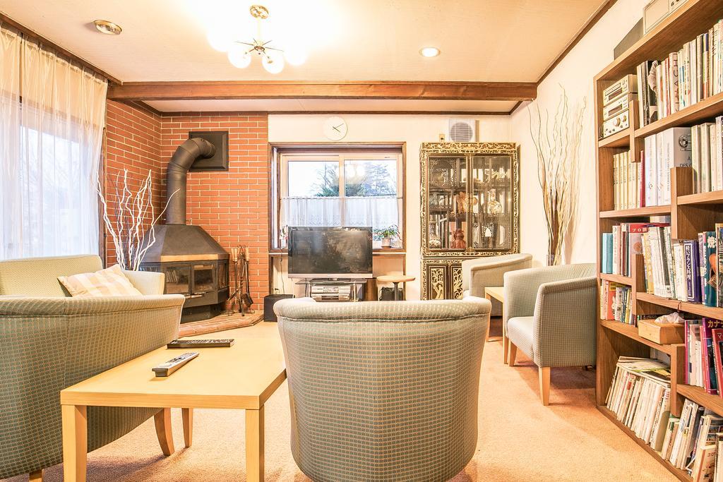 Petit Hotel Enchante Хакуба Екстериор снимка